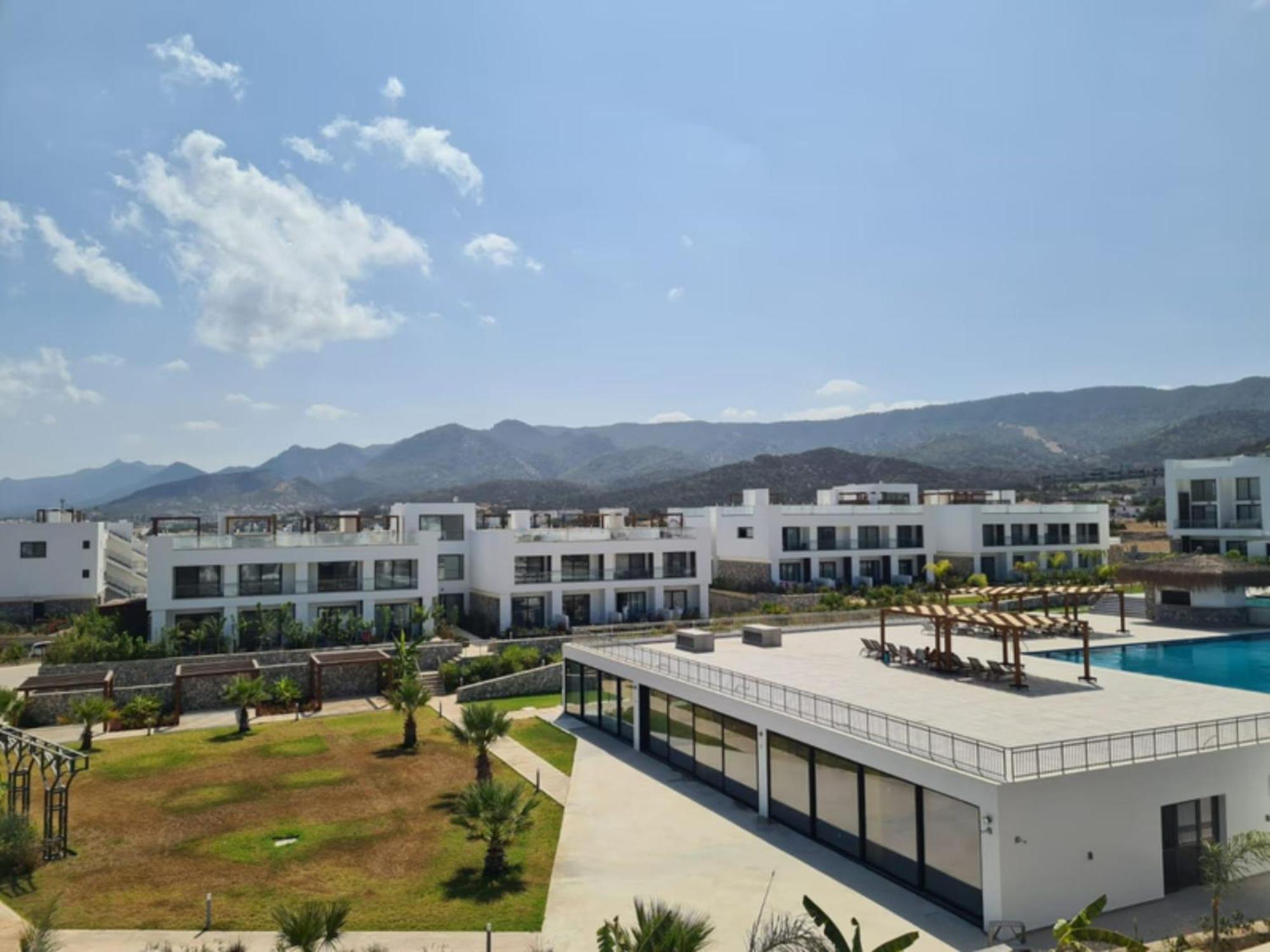 Beachfront Penthouse Studio Apartment, Eco Wellness Resort, Heated Pool Кирения Екстериор снимка