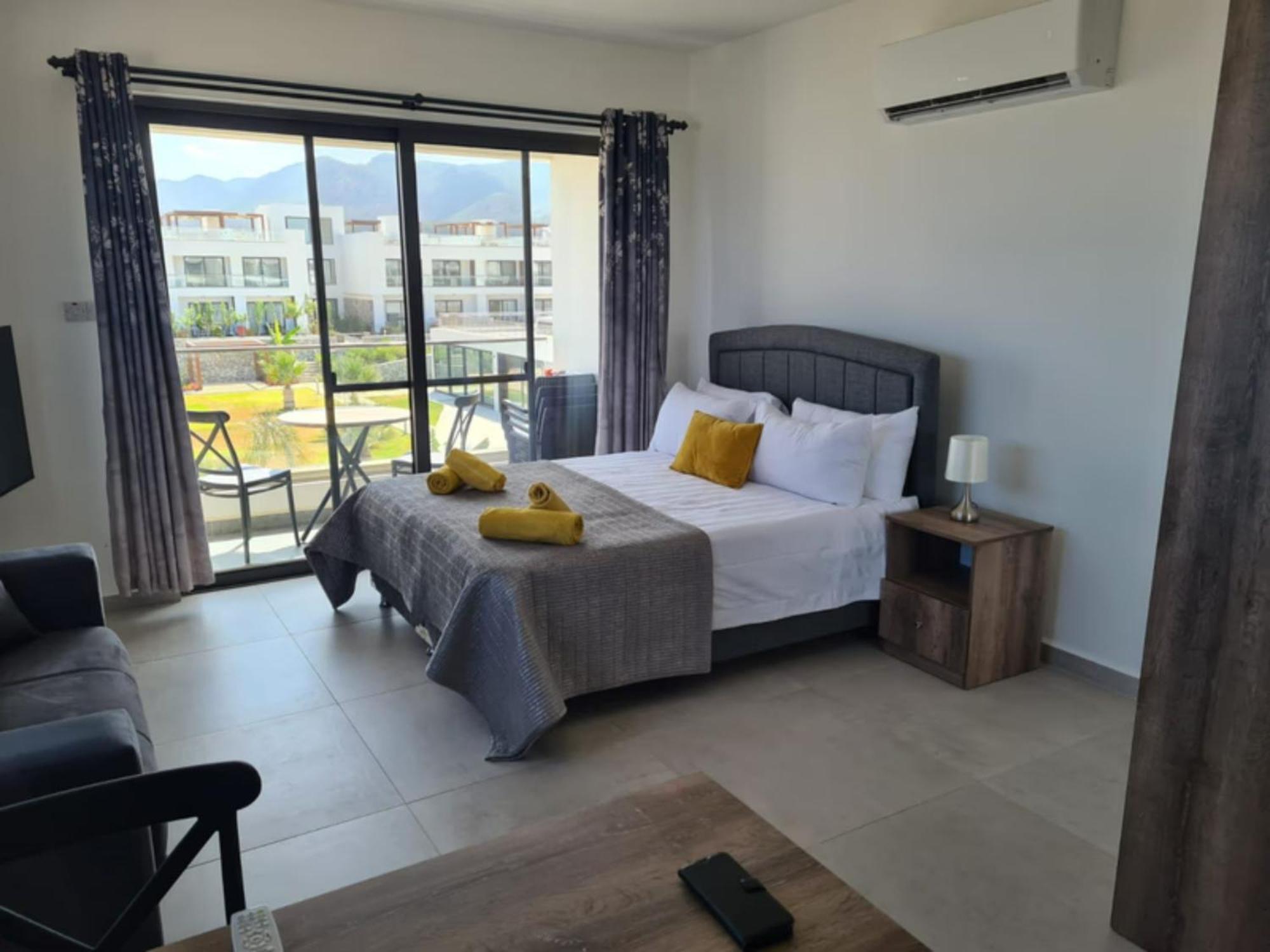 Beachfront Penthouse Studio Apartment, Eco Wellness Resort, Heated Pool Кирения Екстериор снимка