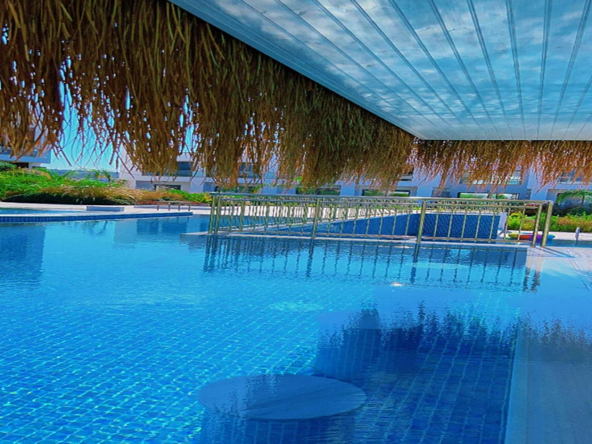Beachfront Penthouse Studio Apartment, Eco Wellness Resort, Heated Pool Кирения Екстериор снимка